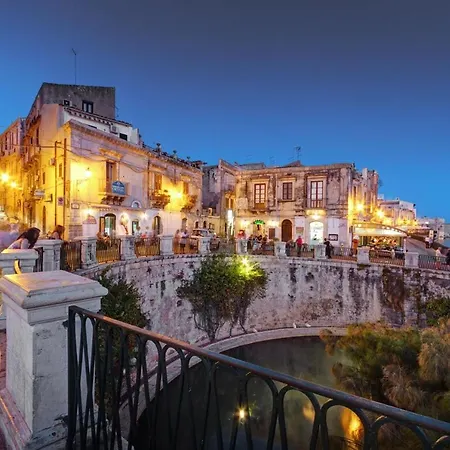 La Nuvoletta * Syracuse